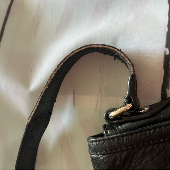 Black Genuine Leather Brooks Brothers Baguette Shoulder Bag with Several Pockets - Picture 8 of 16